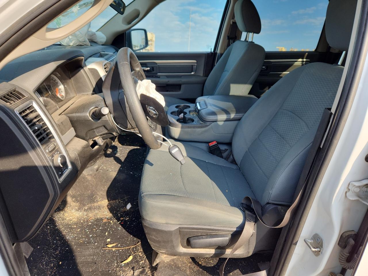 Ram 1500 Slt Image 3