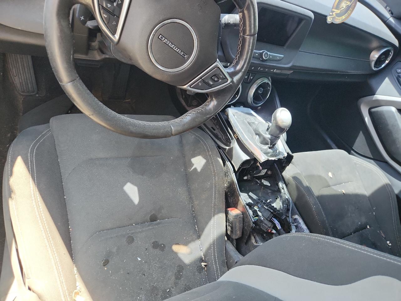 Chevrolet Camaro Ls Image 6