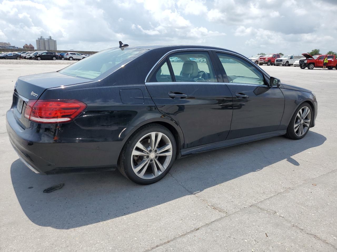 Mercedes-Benz E-Class 350 Image 5