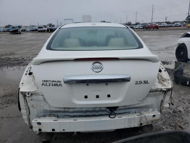 Nissan Altima Base Image 12