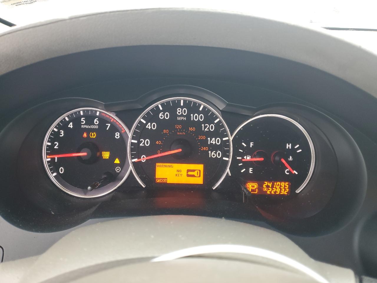 Nissan Altima Base Image 9