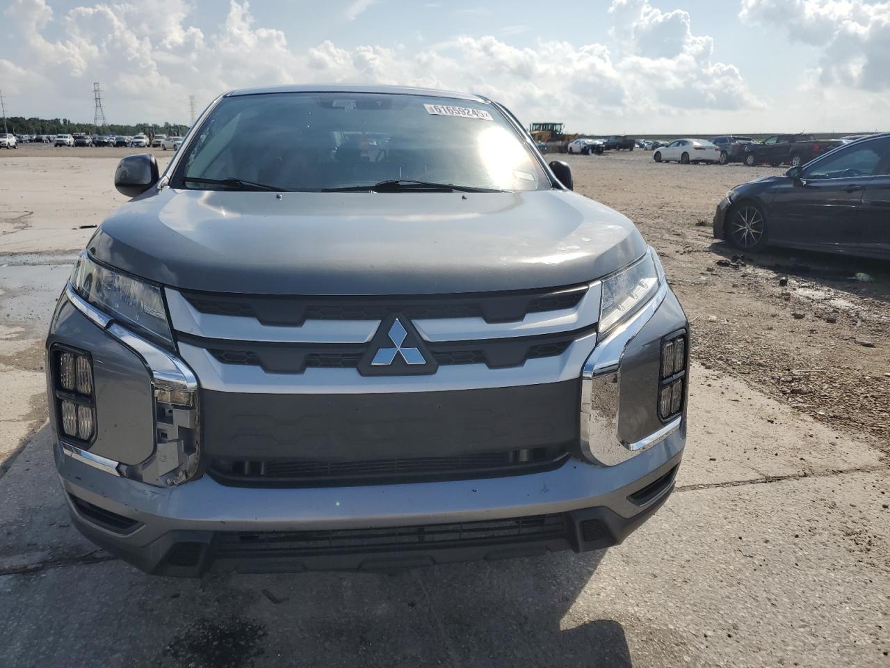 Mitsubishi Outlander Es Image 4