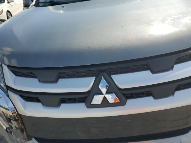 Mitsubishi Outlander Es Image 8