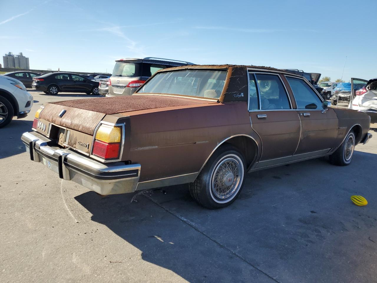 Oldsmobile 88 Royale Brougham Image 5