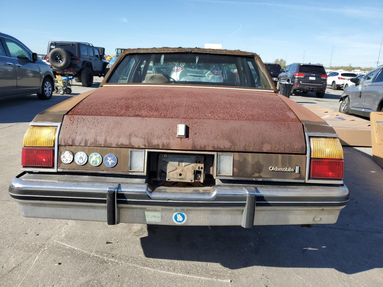 Oldsmobile 88 Royale Brougham Image 7