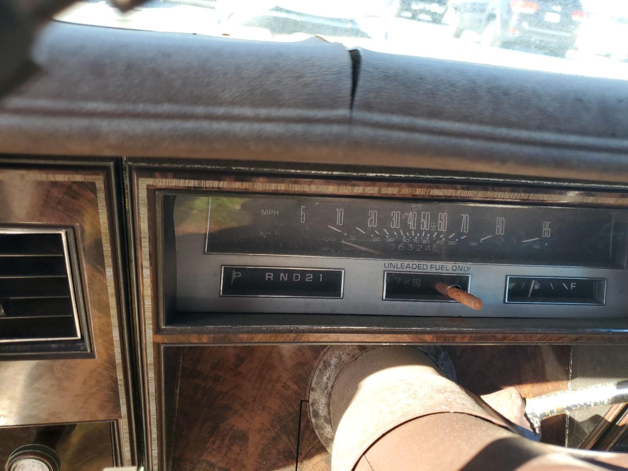 Oldsmobile 88 Royale Brougham Image 9