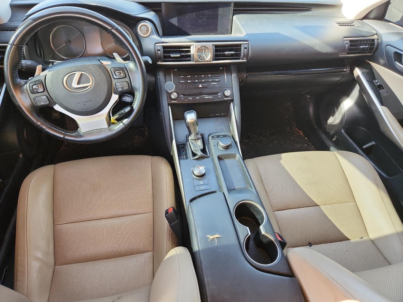 Lexus Is 200t Image 3