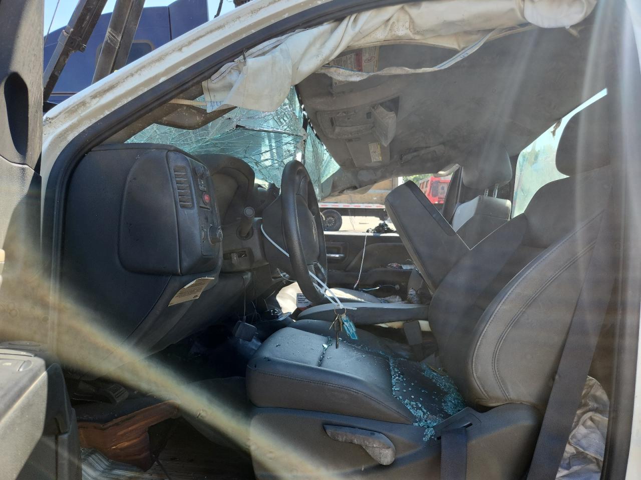 Chevrolet Silverado Image 6