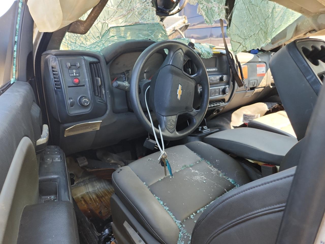 Chevrolet Silverado Image 4