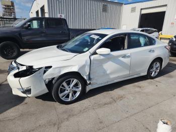  Salvage Nissan Altima