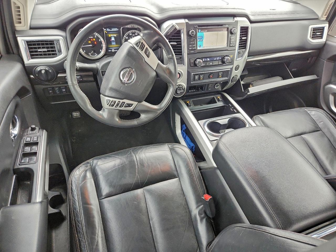 Nissan Titan Sv Image 6