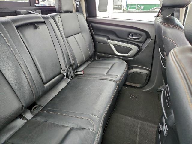 Nissan Titan Sv Image 7