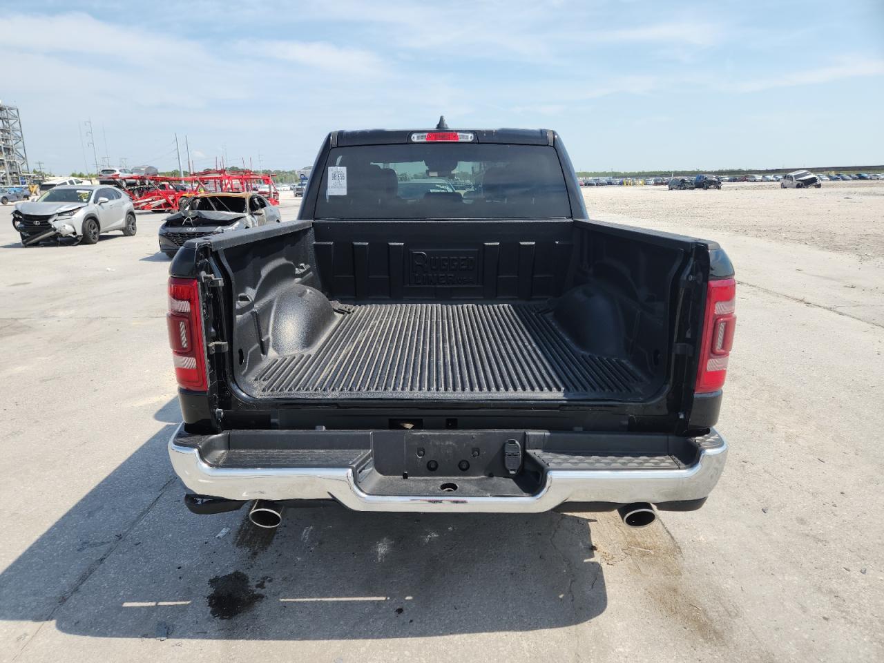 Ram 1500 Laramie Image 7