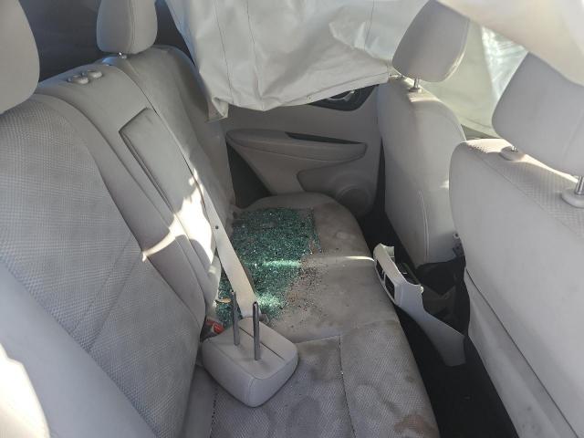 Nissan Rogue S Image 9