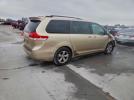 Toyota Sienna Le Image 4