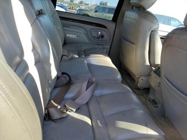 Cadillac Escalade Image 8