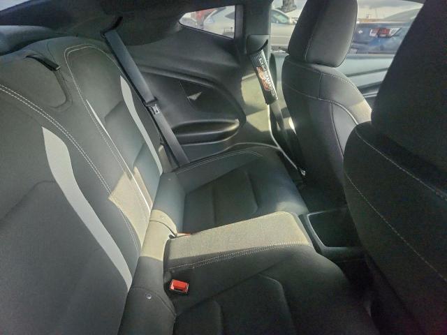 Chevrolet Camaro Lt Image 12