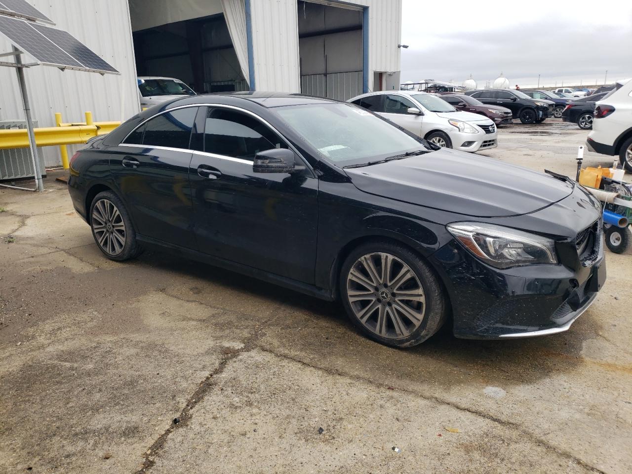 Mercedes-Benz Cla-class 250 Image 10