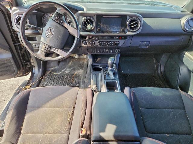 Toyota Tacoma Double Cab Image 5