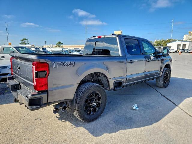Ford F-250 Super Duty Image 10