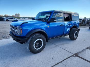  Salvage Ford Bronco