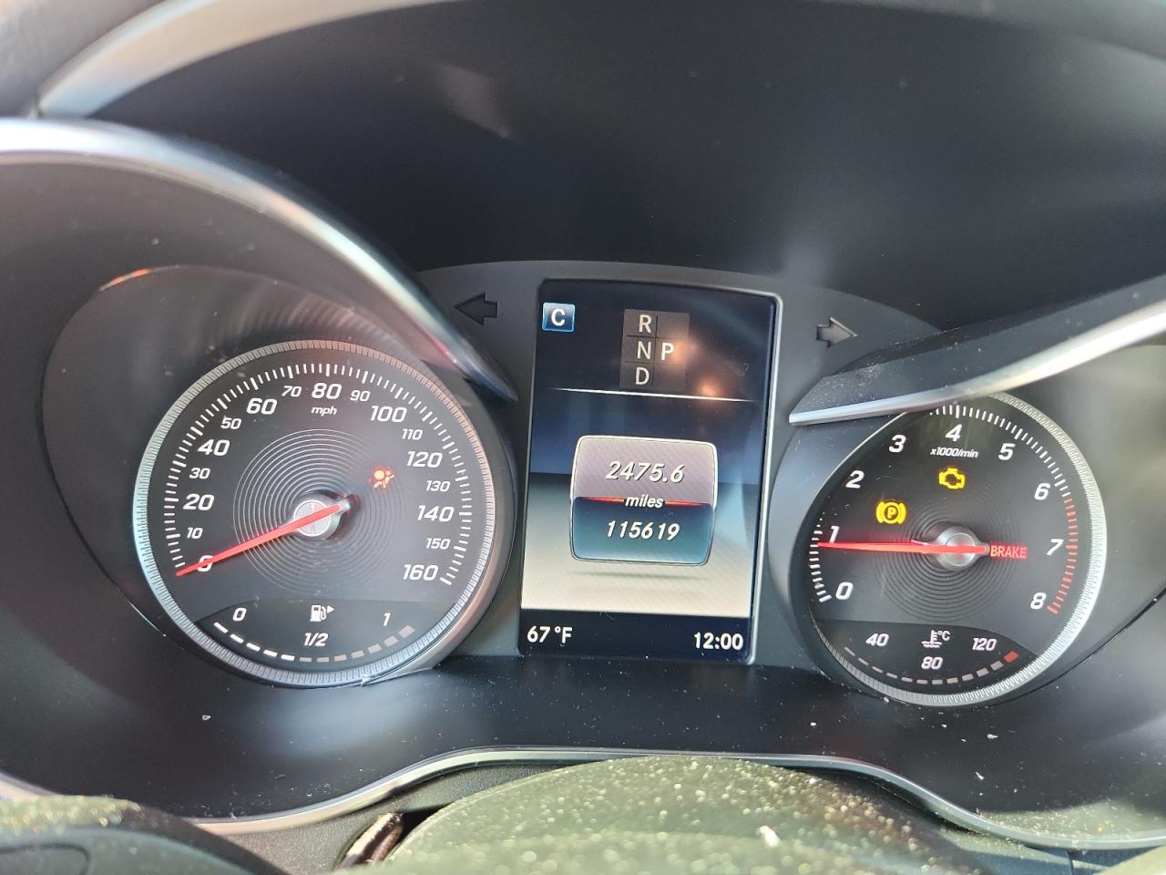 Mercedes-Benz GLC 300 Image 9