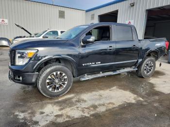  Salvage Nissan Titan