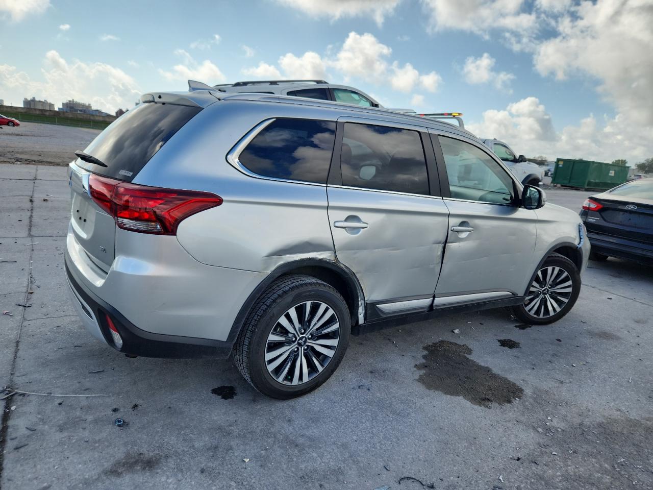 Mitsubishi Outlander Se Image 4