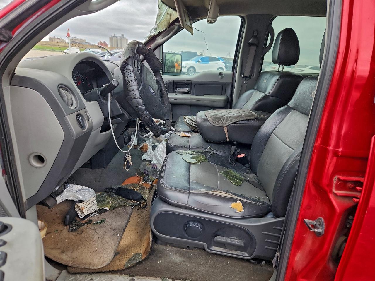 Ford F-150 Supercrew Image 12