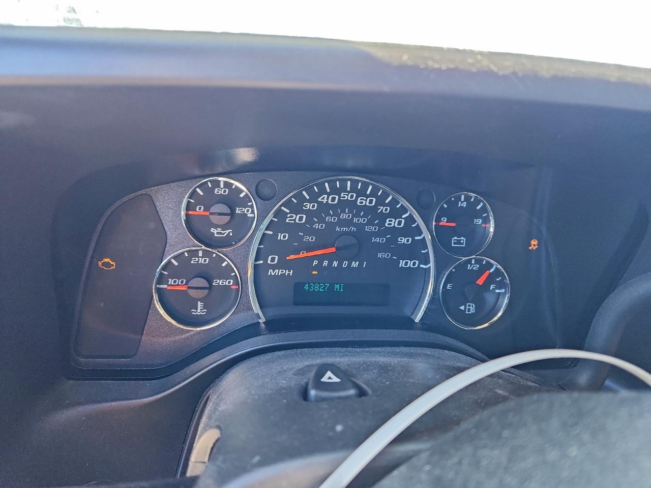 Chevrolet Express Image 7