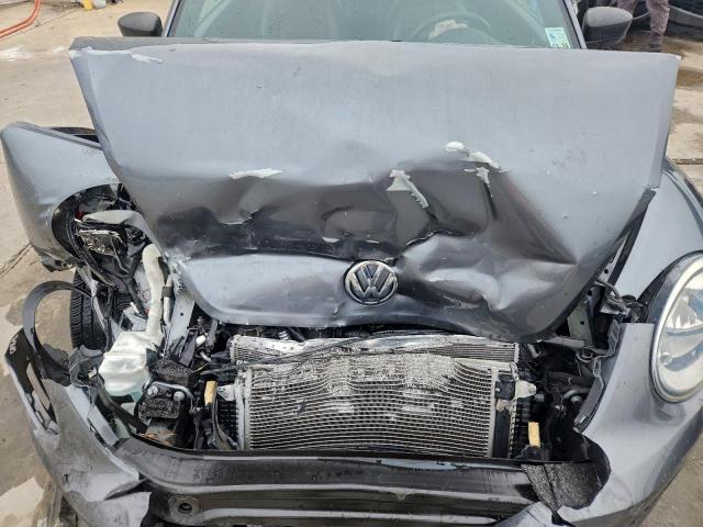 Volkswagen Beetle 1.8t Image 7