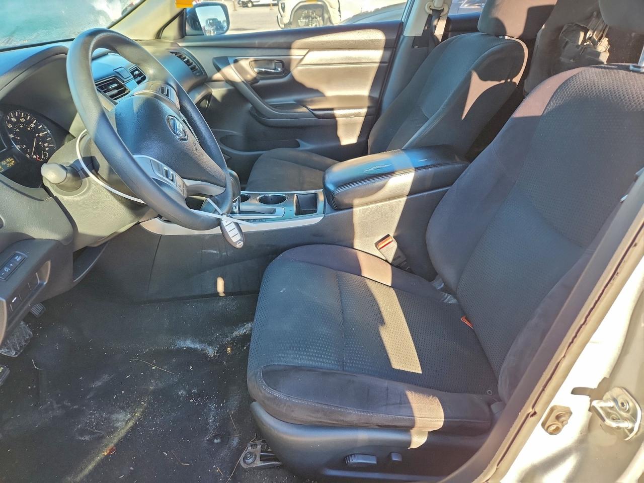 Nissan Altima 2.5 Image 7