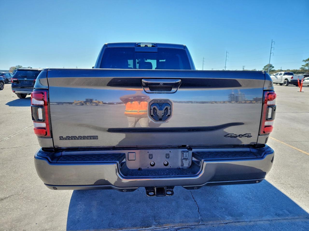 Ram 2500 Laramie Image 3