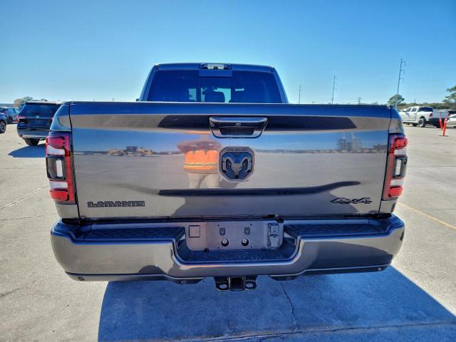 Ram 2500 Laramie Image 3