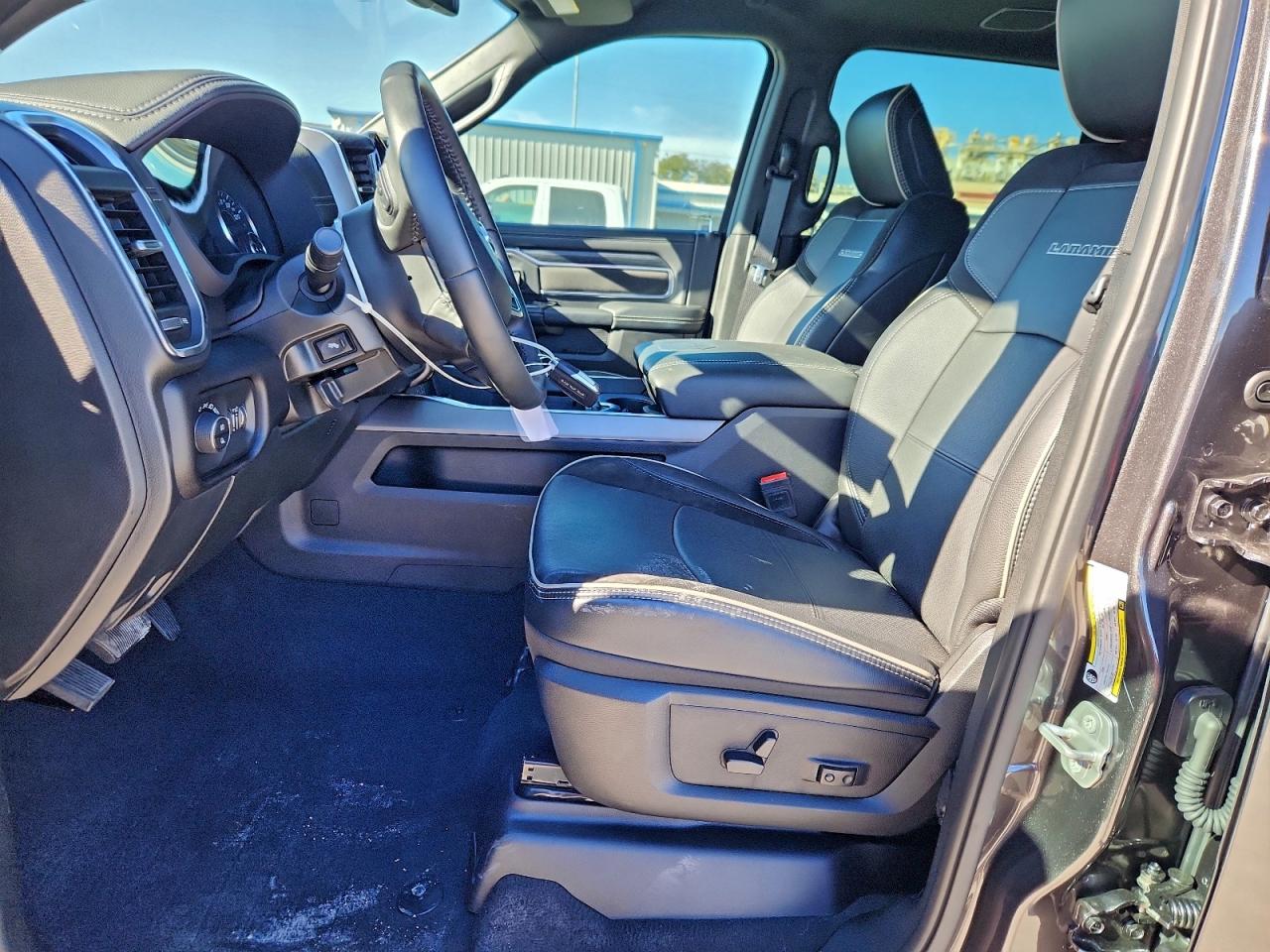 Ram 2500 Laramie Image 11