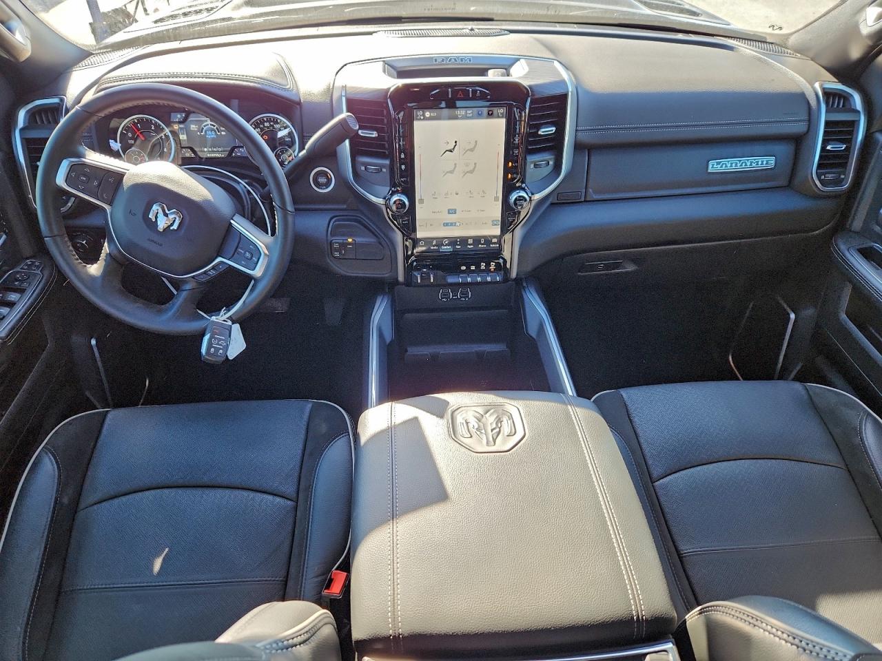 Ram 2500 Laramie Image 9