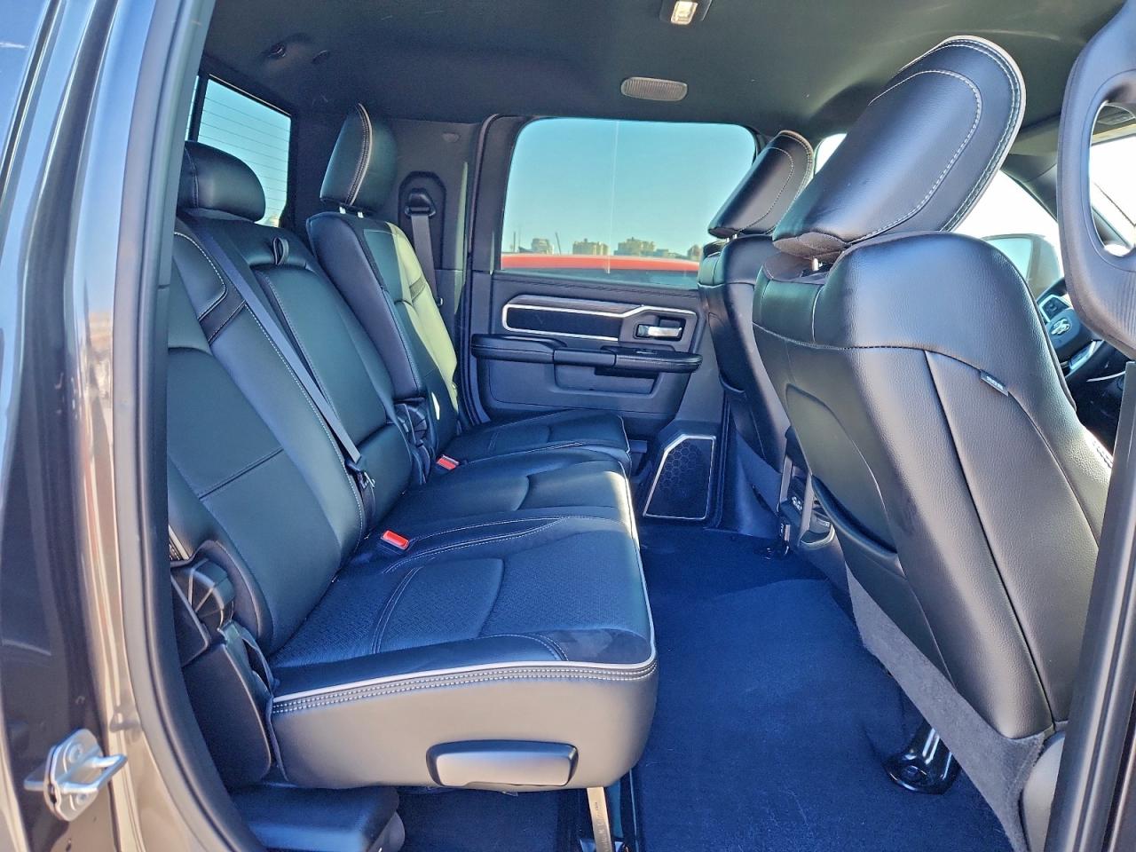 Ram 2500 Laramie Image 6