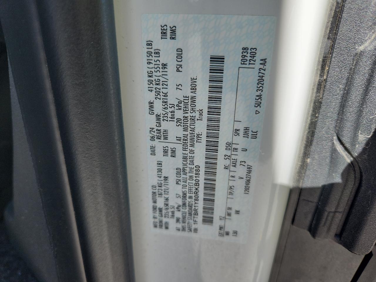 Ford Transit T-250 Image 3