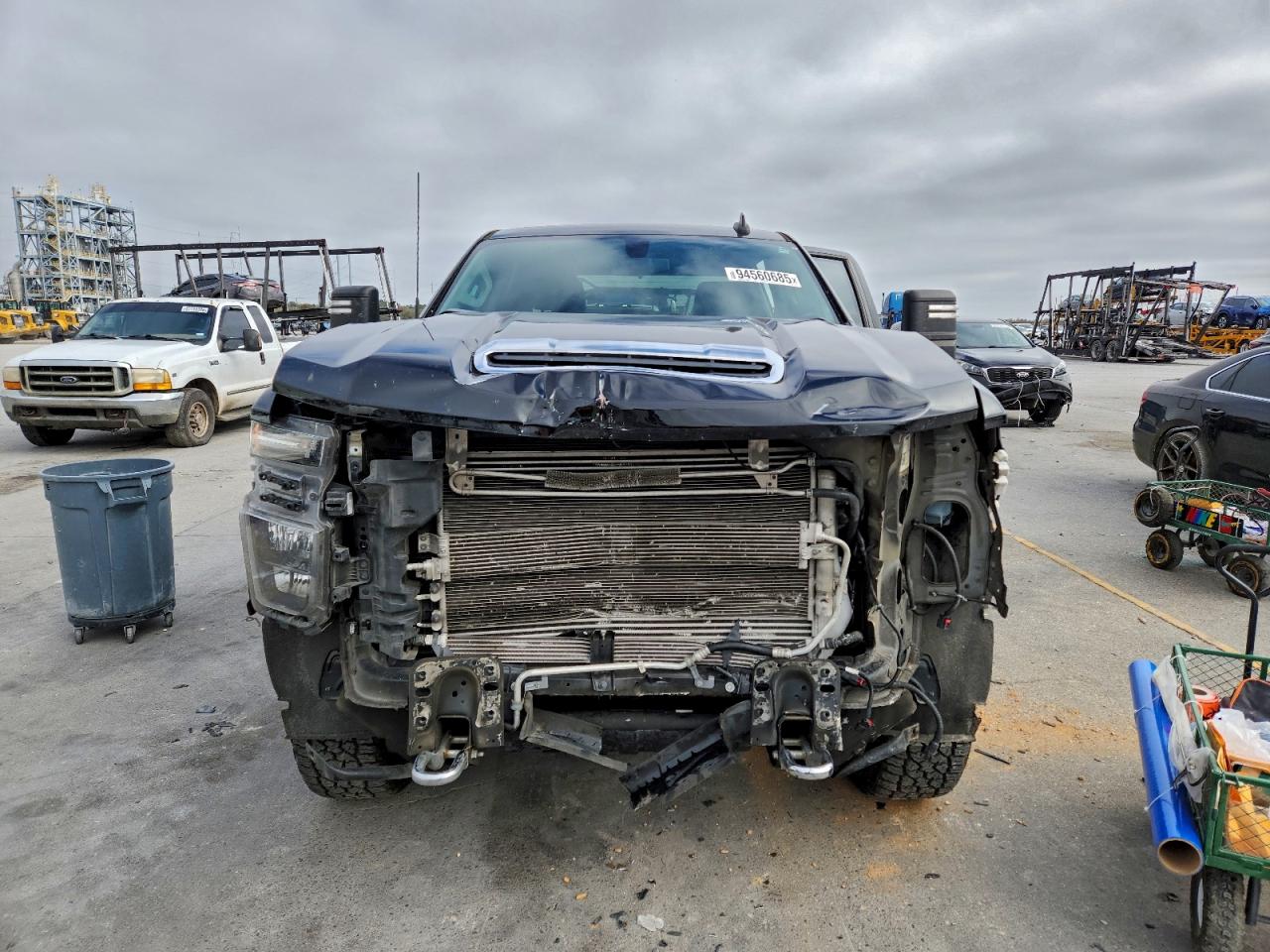 Chevrolet Silverado K2500 Heavy Duty Lt Image 2