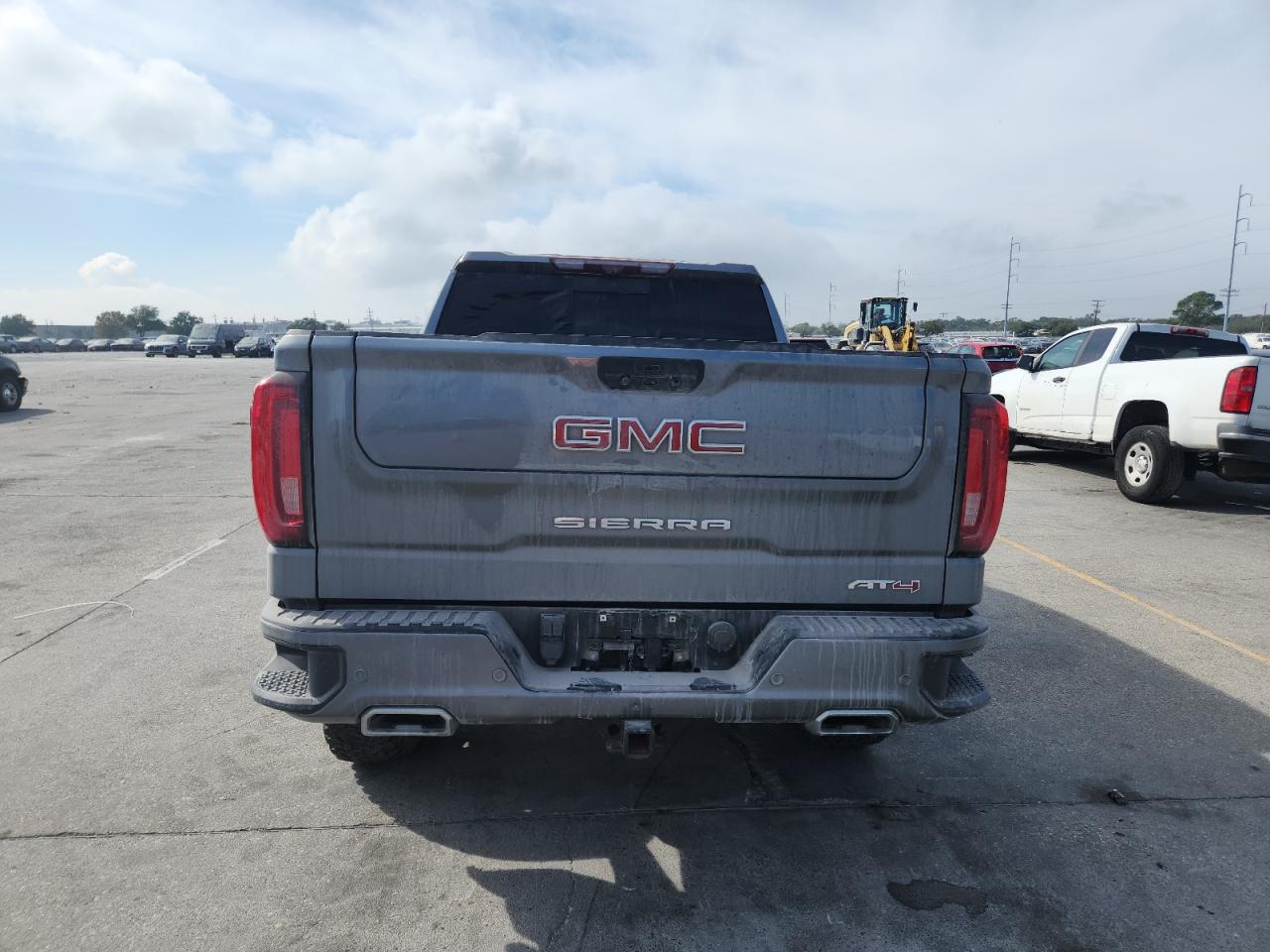 GMC Sierra K1500 At4 Image 10