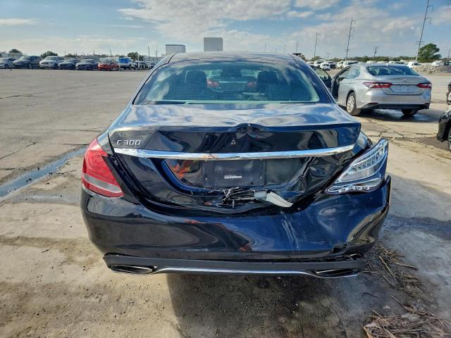 Mercedes-Benz C-Class 300 Image 11