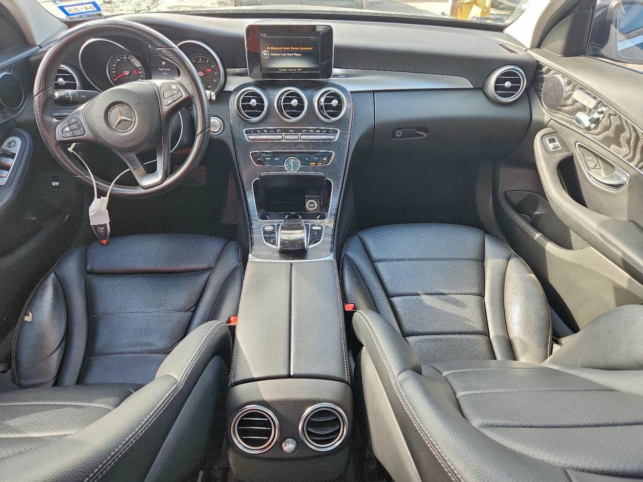 Mercedes-Benz C-Class 300 Image 7