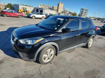  Salvage Nissan Kicks
