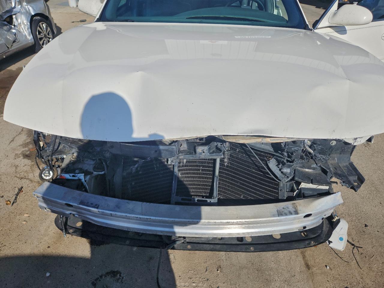 Buick LeSabre Limited Image 6