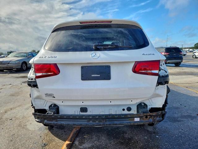 Mercedes-Benz GLC 300 4matic Image 5