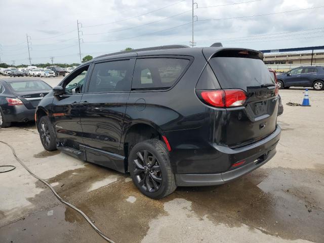 Chrysler Pacifica Touring L Plus Image 2