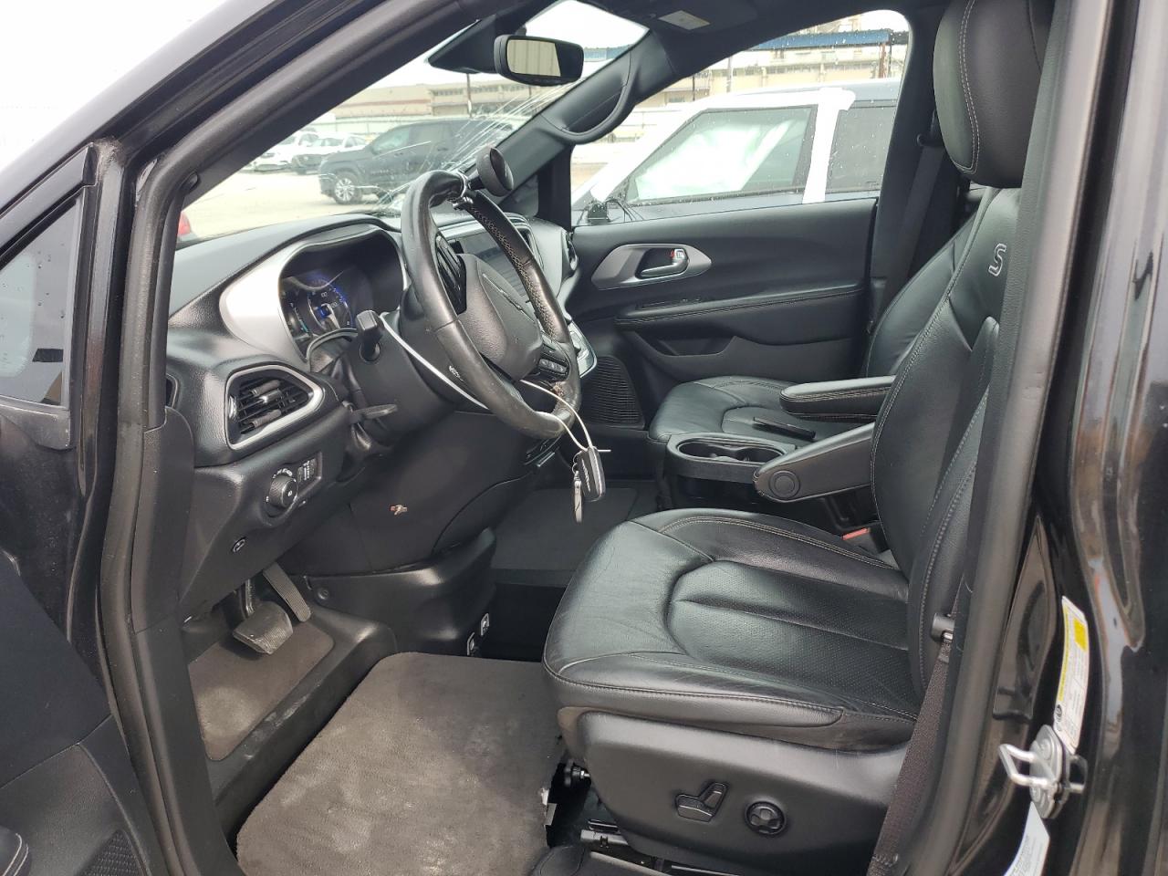 Chrysler Pacifica Touring L Plus Image 13