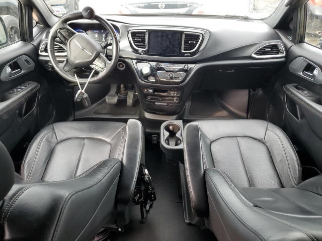 Chrysler Pacifica Touring L Plus Image 12