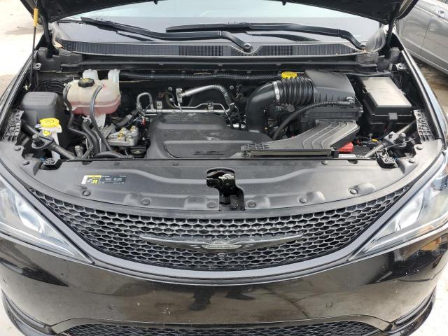 Chrysler Pacifica Touring L Plus Image 8