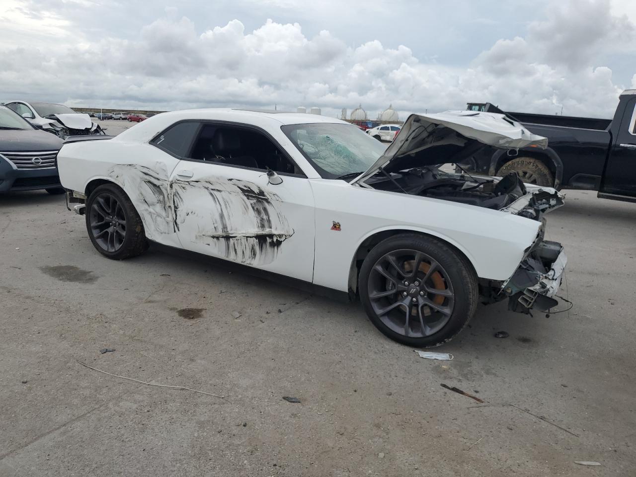 Dodge Challenger R/t Scat Pack Image 8